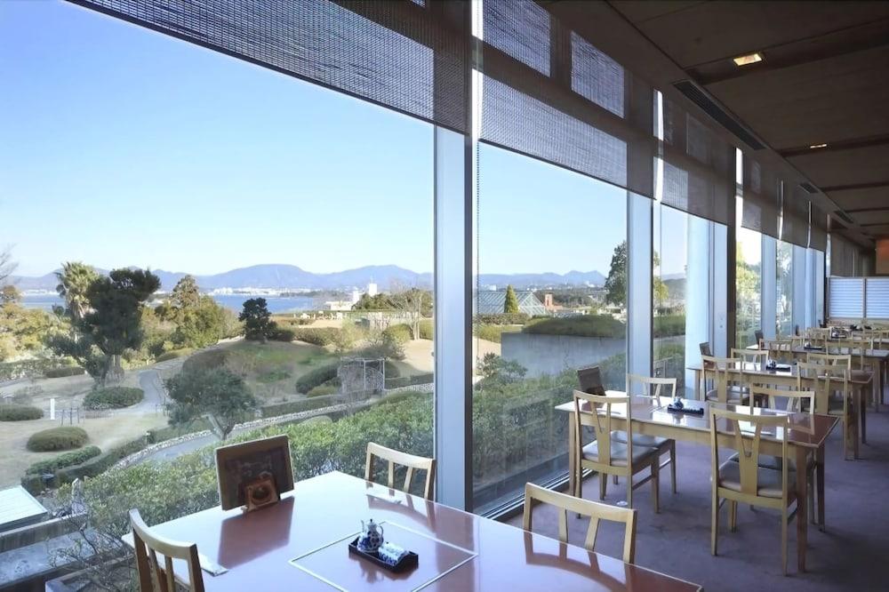 Shirahama Coganoi Resort & Spa Экстерьер фото