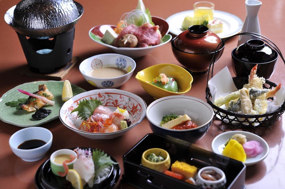 Shirahama Coganoi Resort & Spa Экстерьер фото